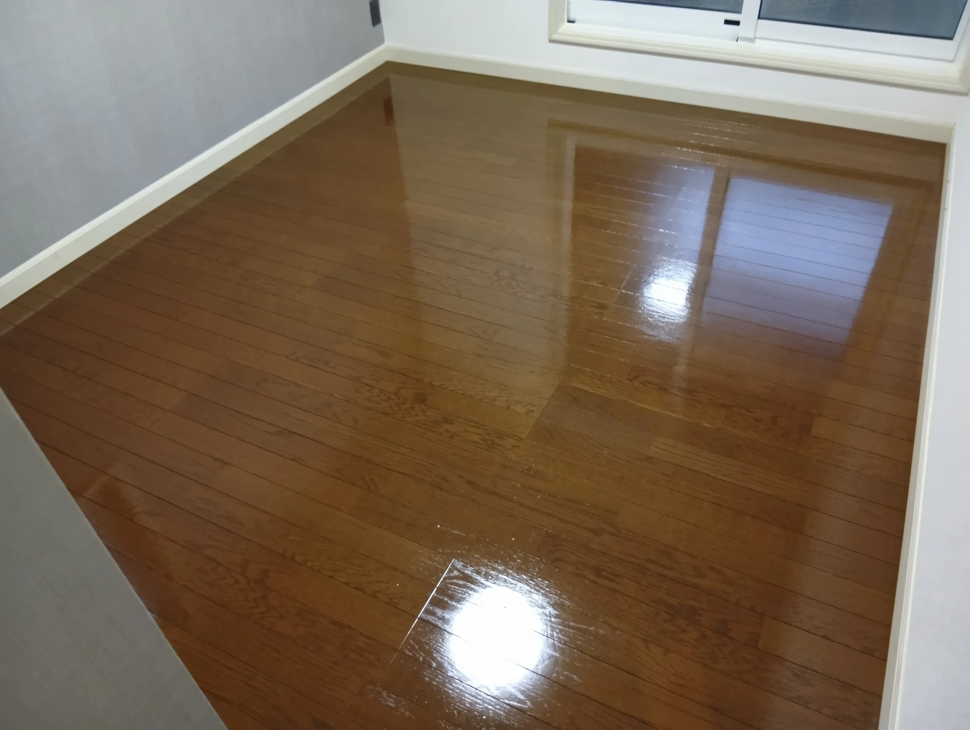 施工後のフローリングの様子(愛知県名古屋市|UVフロアコーティング後)